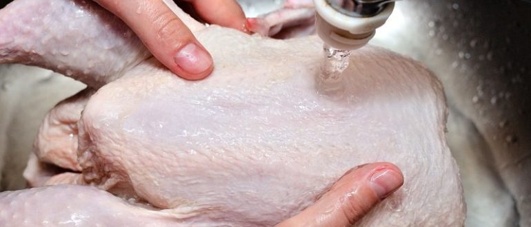Как правильно размораживать курицу